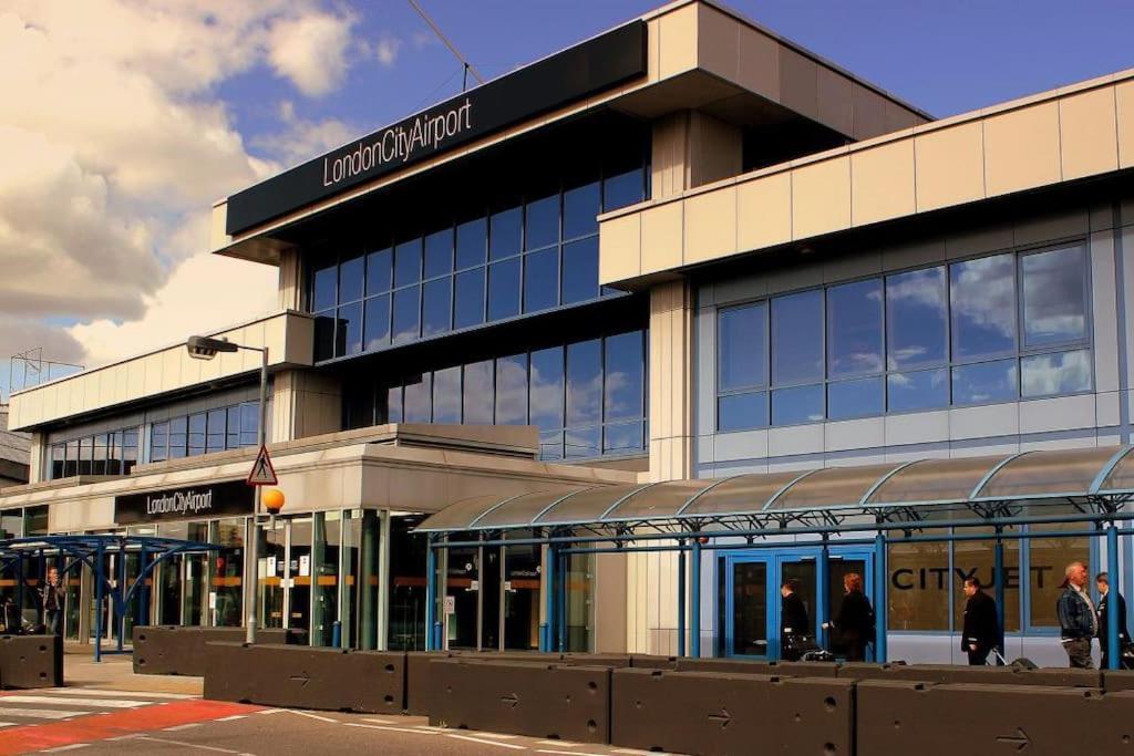 Full Apartment Close To Excel Centre, London City Airport , O2 Arena Ngoại thất bức ảnh